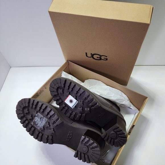 UGG Australia  Amathea Waterproof Leather Boots Black US 9 - Picture 5 of 15